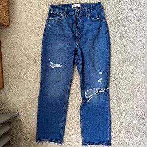 Abercrombie Ultra High Rise Ankle Straight Jean